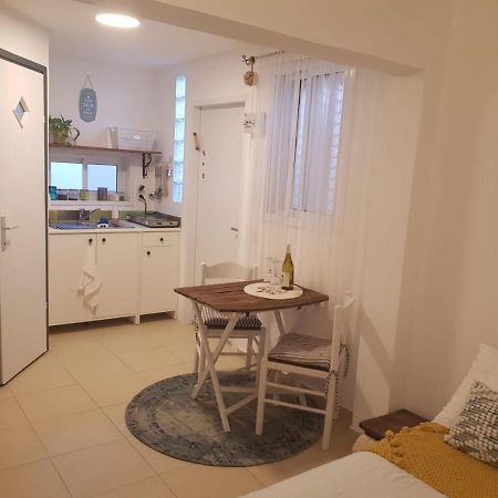 כרמונ'ס פטיו - Carmona'S Patio Apartment Eilat Bagian luar foto